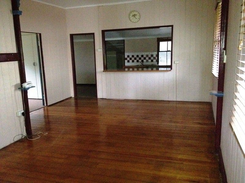 21 Orton Street, LAIDLEY QLD 4341, Laidley - Thumbnail 3