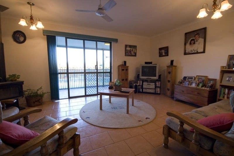 9 Copp Road, GYMPIE QLD 4570, Gympie - Thumbnail 4