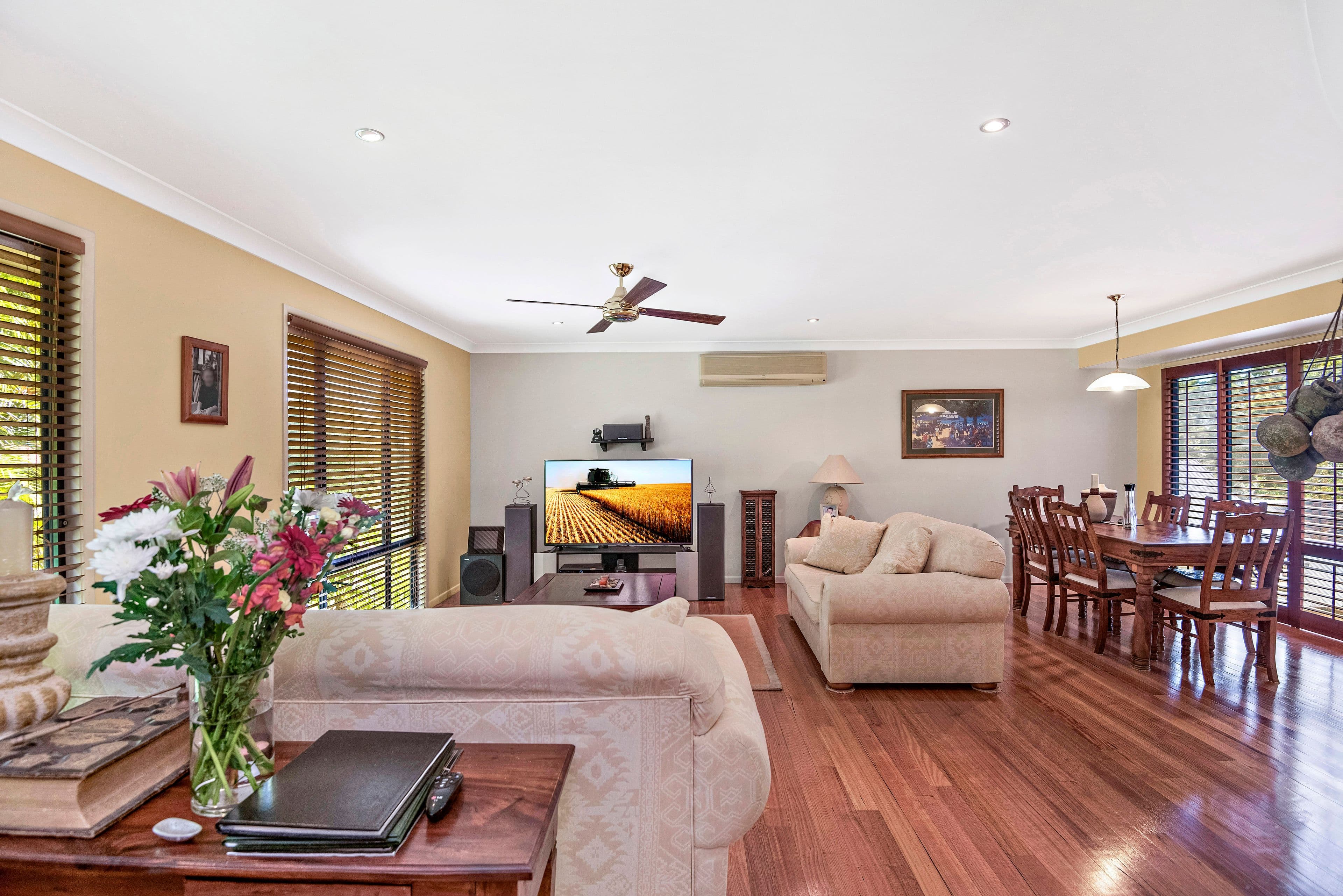 5 Forest Court, Elanora QLD 4221, Elanora - Thumbnail 2