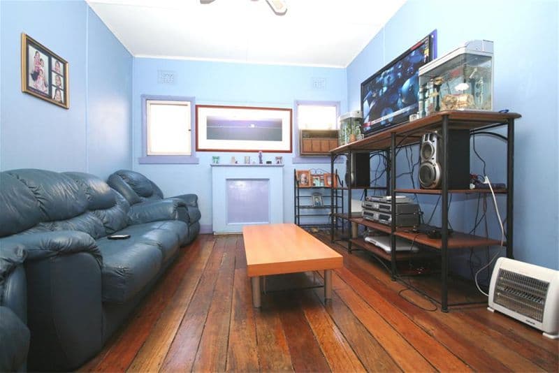 212 Lambton Road, NEW LAMBTON NSW 2305, New Lambton - Thumbnail 2