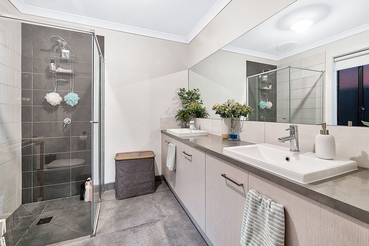 142 Nelson Street, Cranbourne East VIC 3977, Cranbourne East - Thumbnail 8