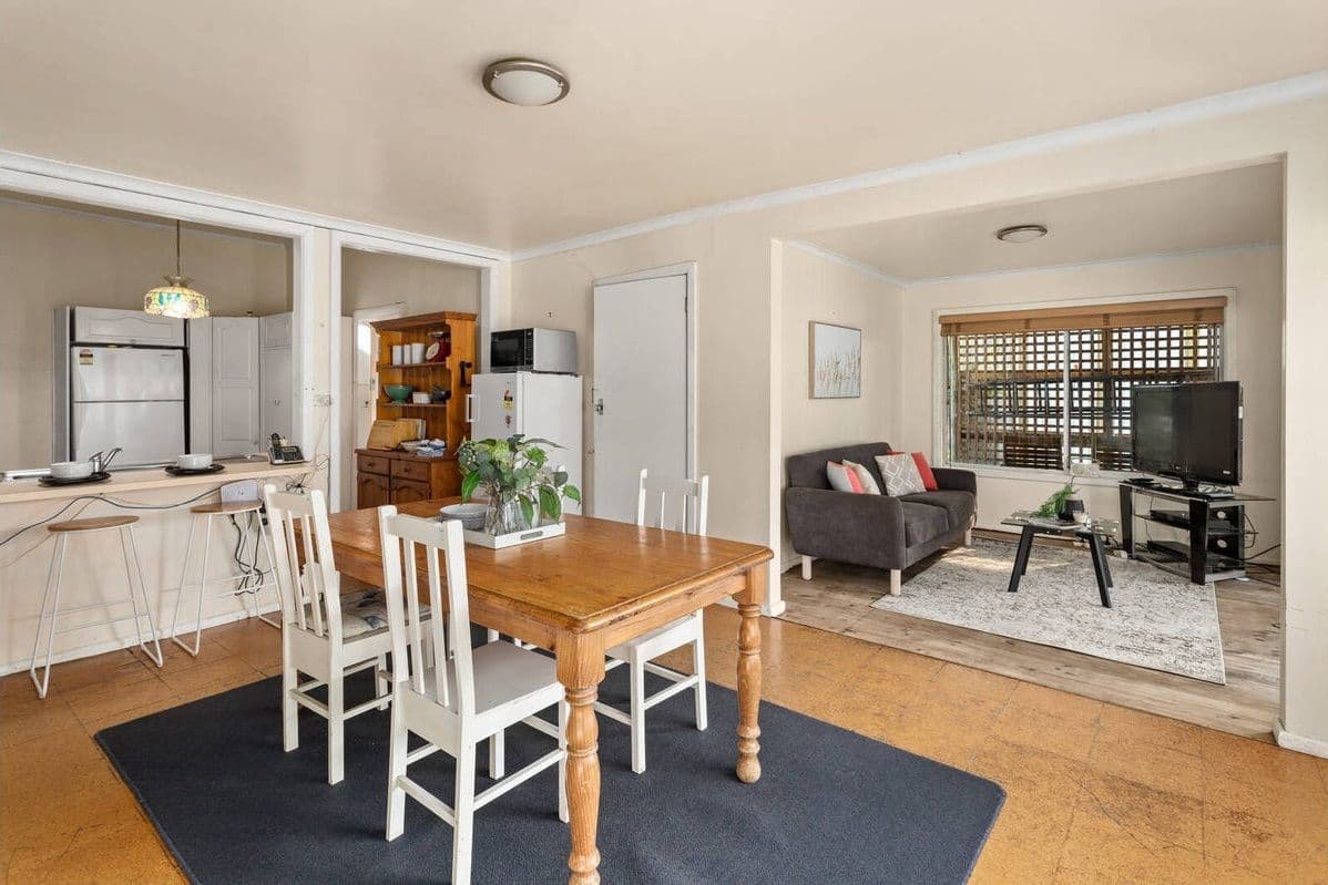 17 Wallace Road, Burwood VIC 3125, Burwood - Thumbnail 4