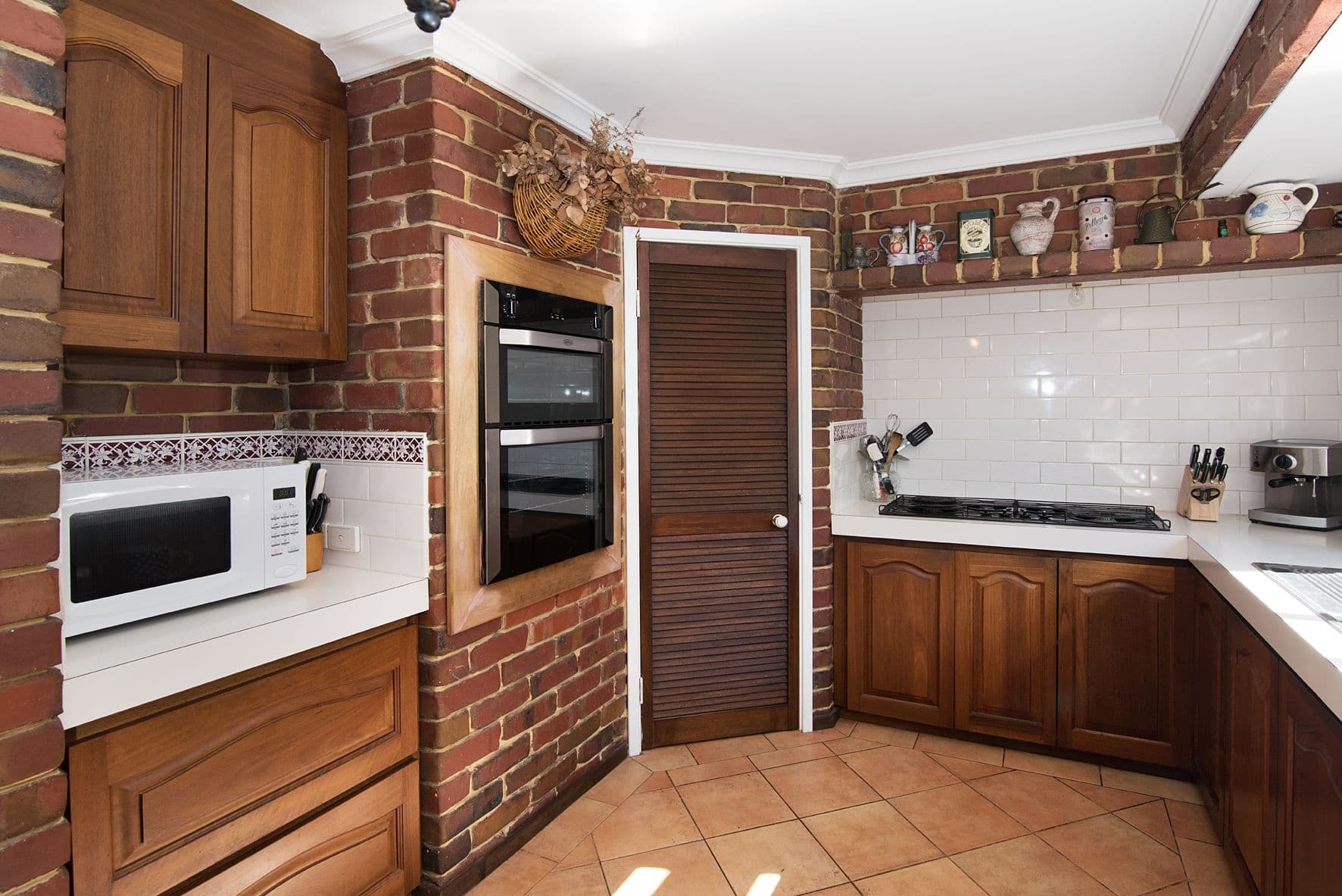 6 Sheoak Close, Beechboro WA 6063, Beechboro - Thumbnail 3