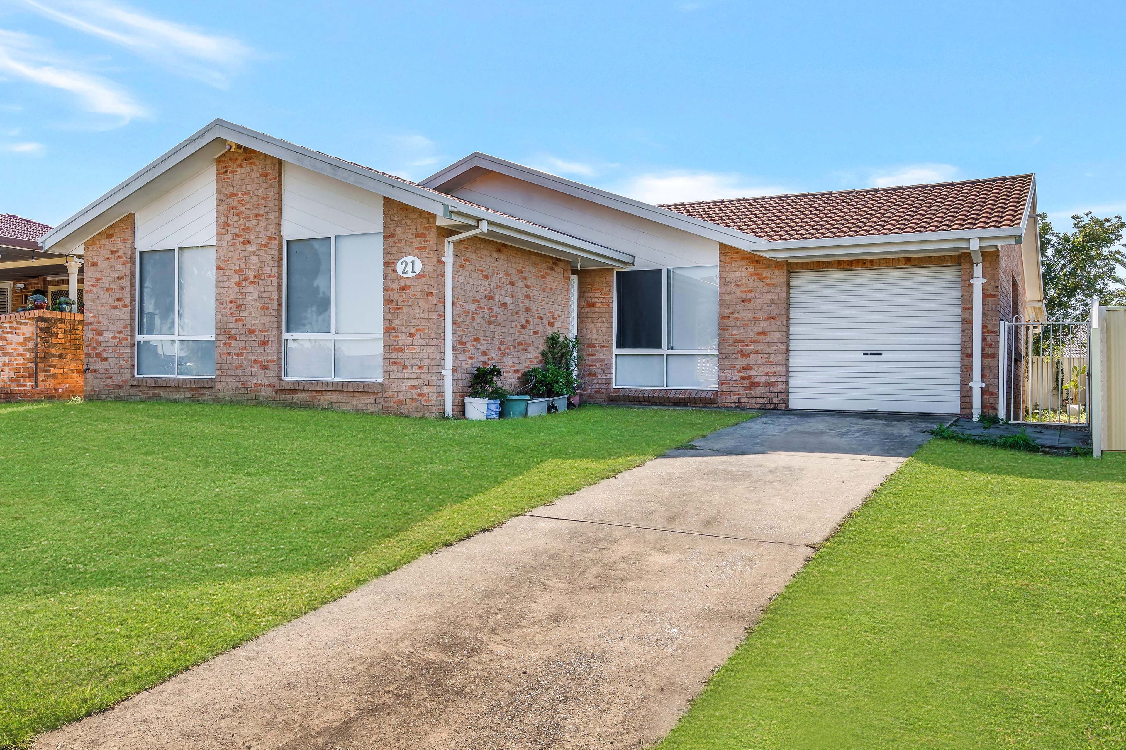 21 Swan Circuit, Green Valley NSW 2168, Green Valley - Thumbnail 2