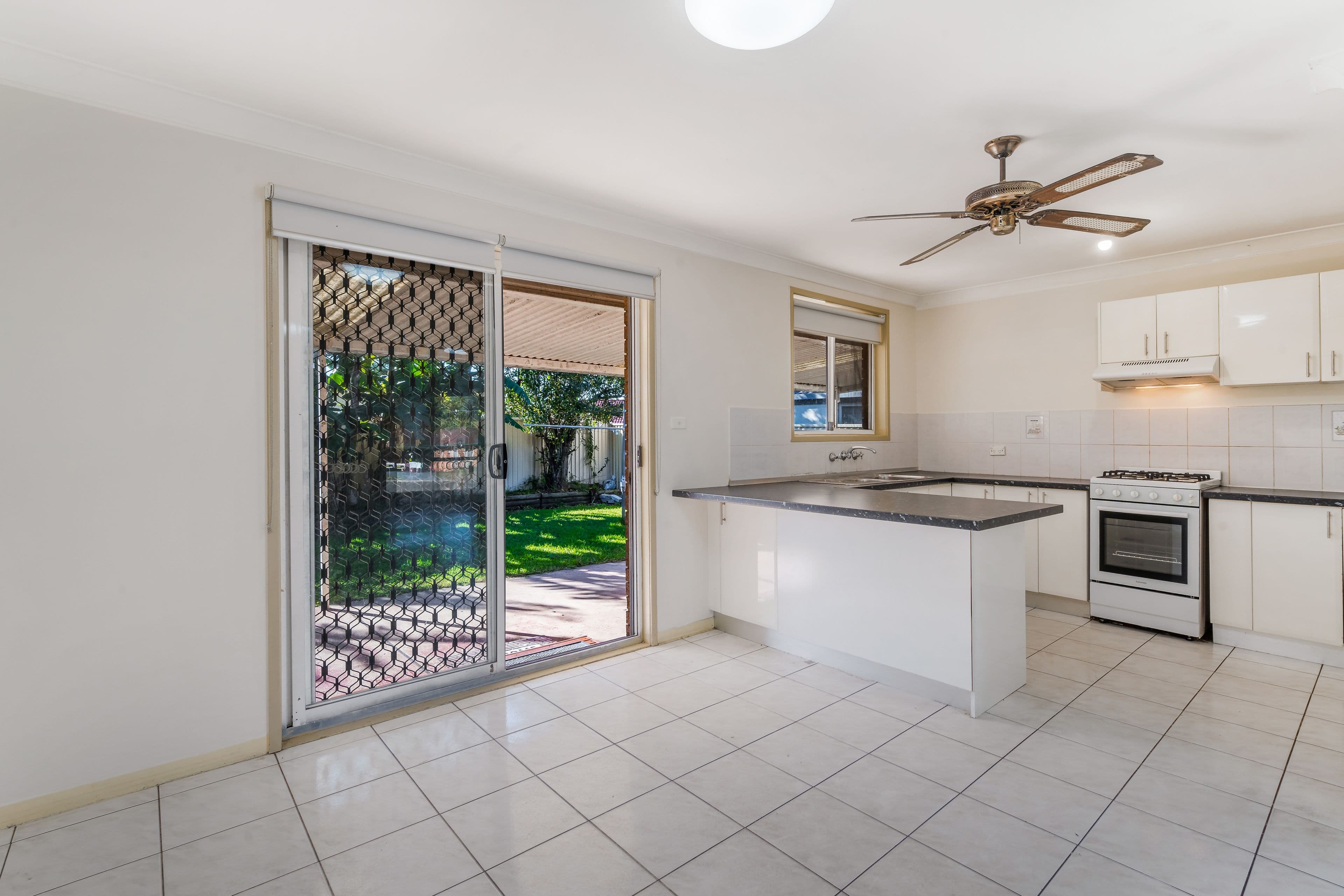 21 Swan Circuit, Green Valley NSW 2168, Green Valley - Thumbnail 6
