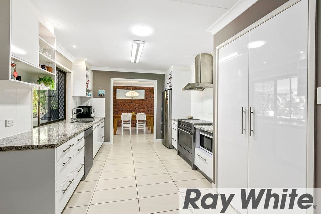 19 Cronin Drive, Wellington Point QLD 4160, Wellington Point - Thumbnail 4