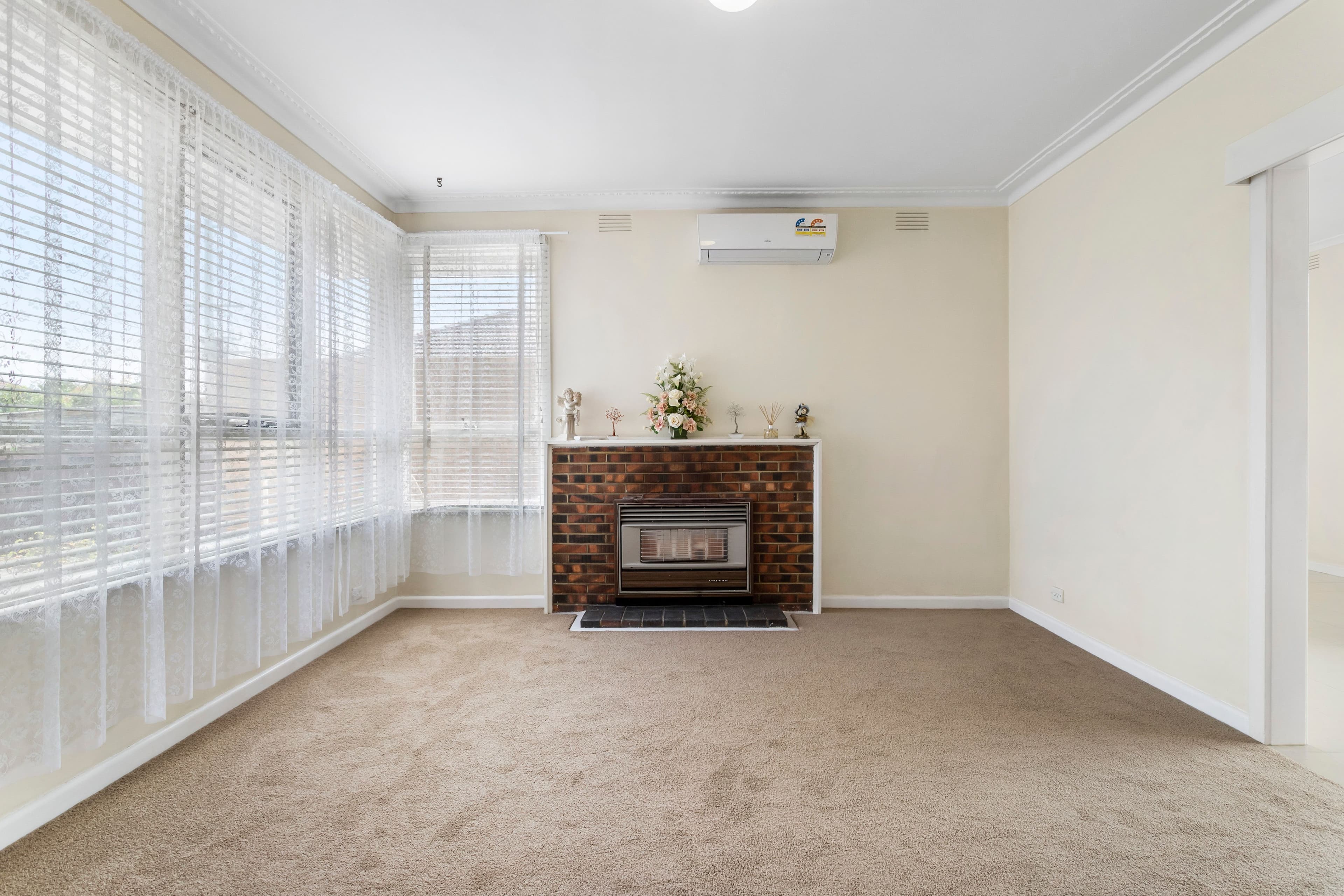 19 Cleary Court, Clayton South VIC 3169, Clayton South - Thumbnail 2