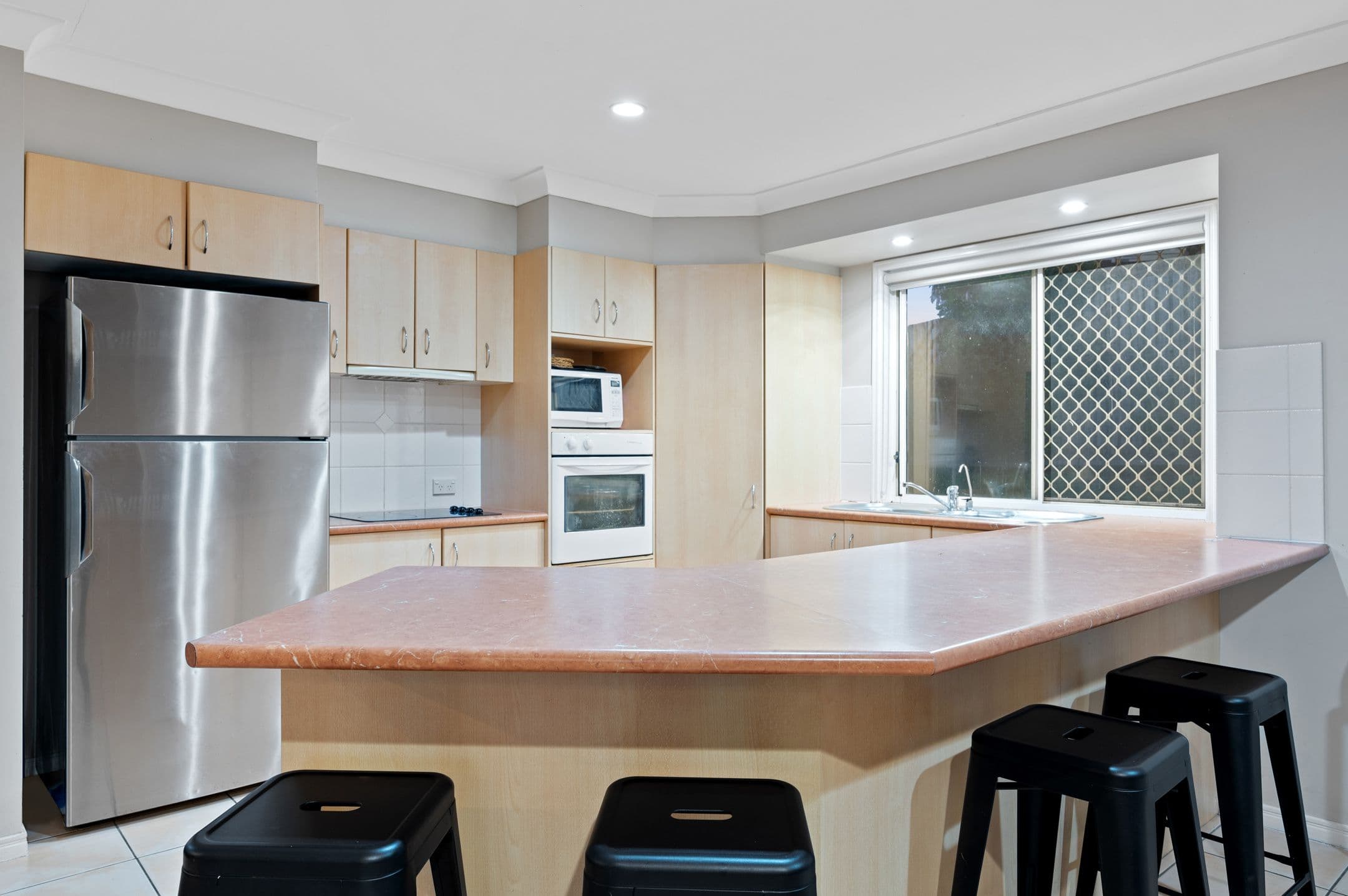 2 Rapa Court, Pacific Pines QLD 4211, Pacific Pines - Thumbnail 3