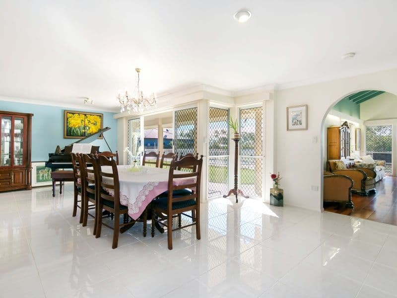 6 Greenvale Court, LITTLE MOUNTAIN QLD 4551, Little Mountain - Thumbnail 5