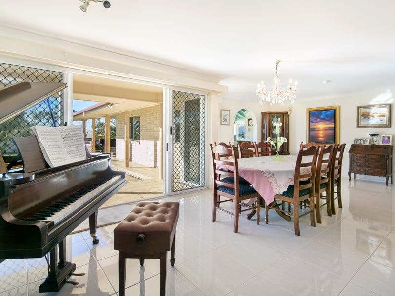 6 Greenvale Court, LITTLE MOUNTAIN QLD 4551, Little Mountain - Thumbnail 8