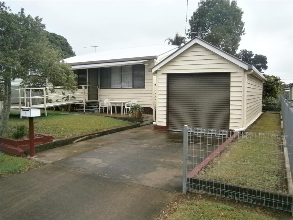 5 Wyper Street, BUNDABERG SOUTH QLD 4670, Bundaberg South - Image 1