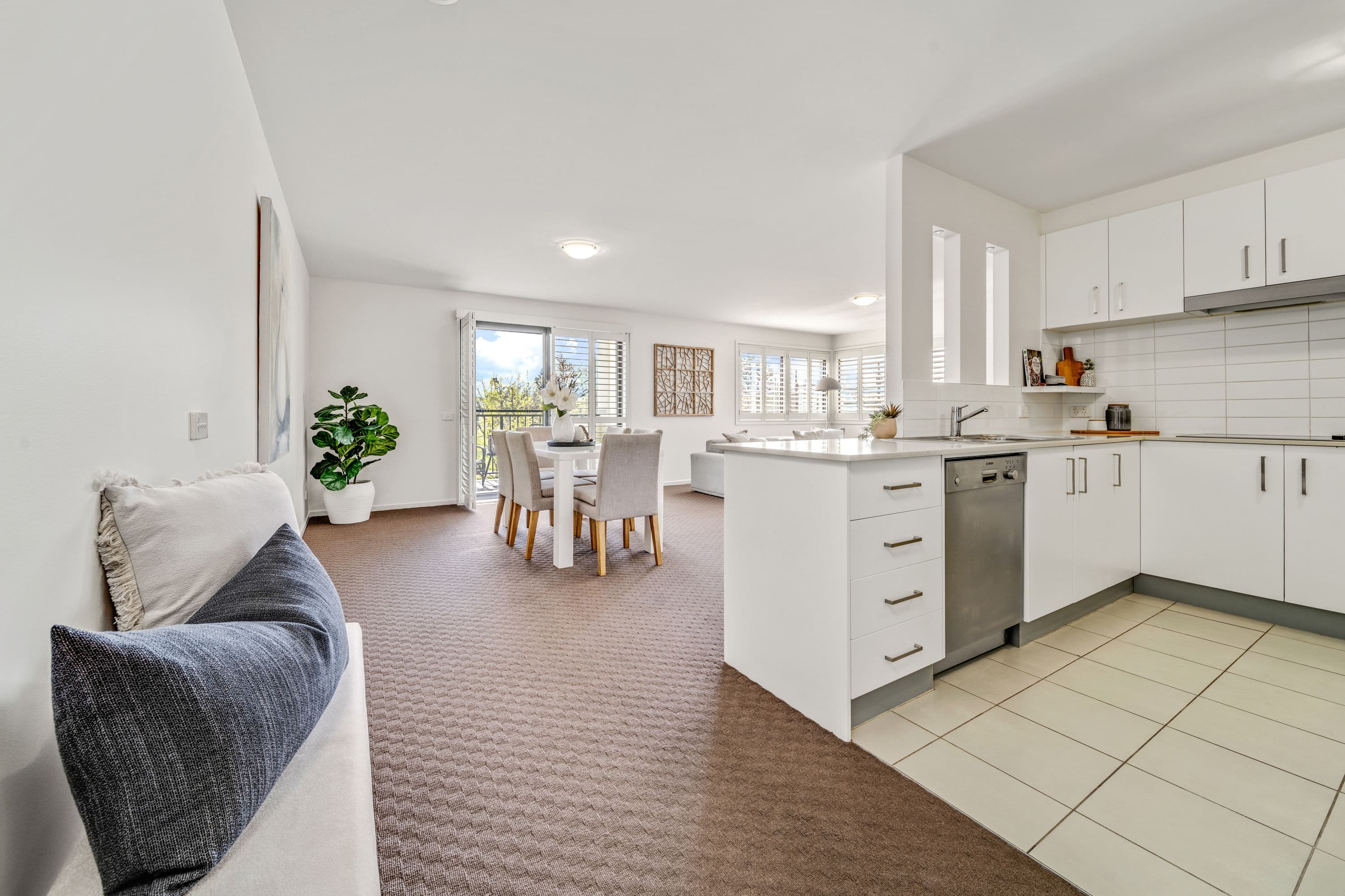 6 Cunningham Street, Griffith ACT 2603, Griffith - Thumbnail 2