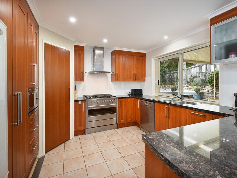 10 Brookland Close, Bridgeman Downs QLD 4035, Bridgeman Downs - Thumbnail 4