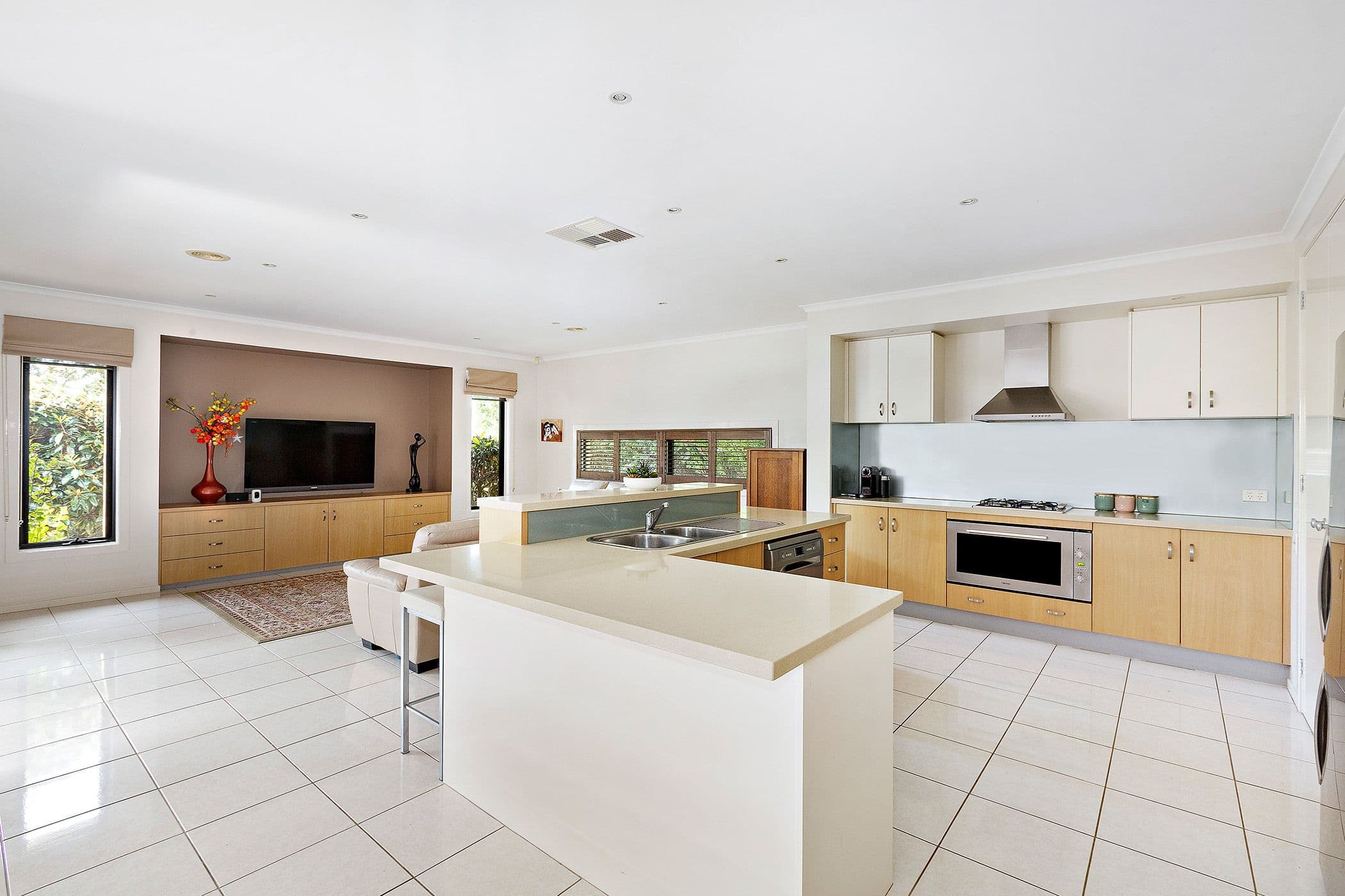 3 Macarthur Close, Sandhurst VIC 3977, Sandhurst - Thumbnail 2
