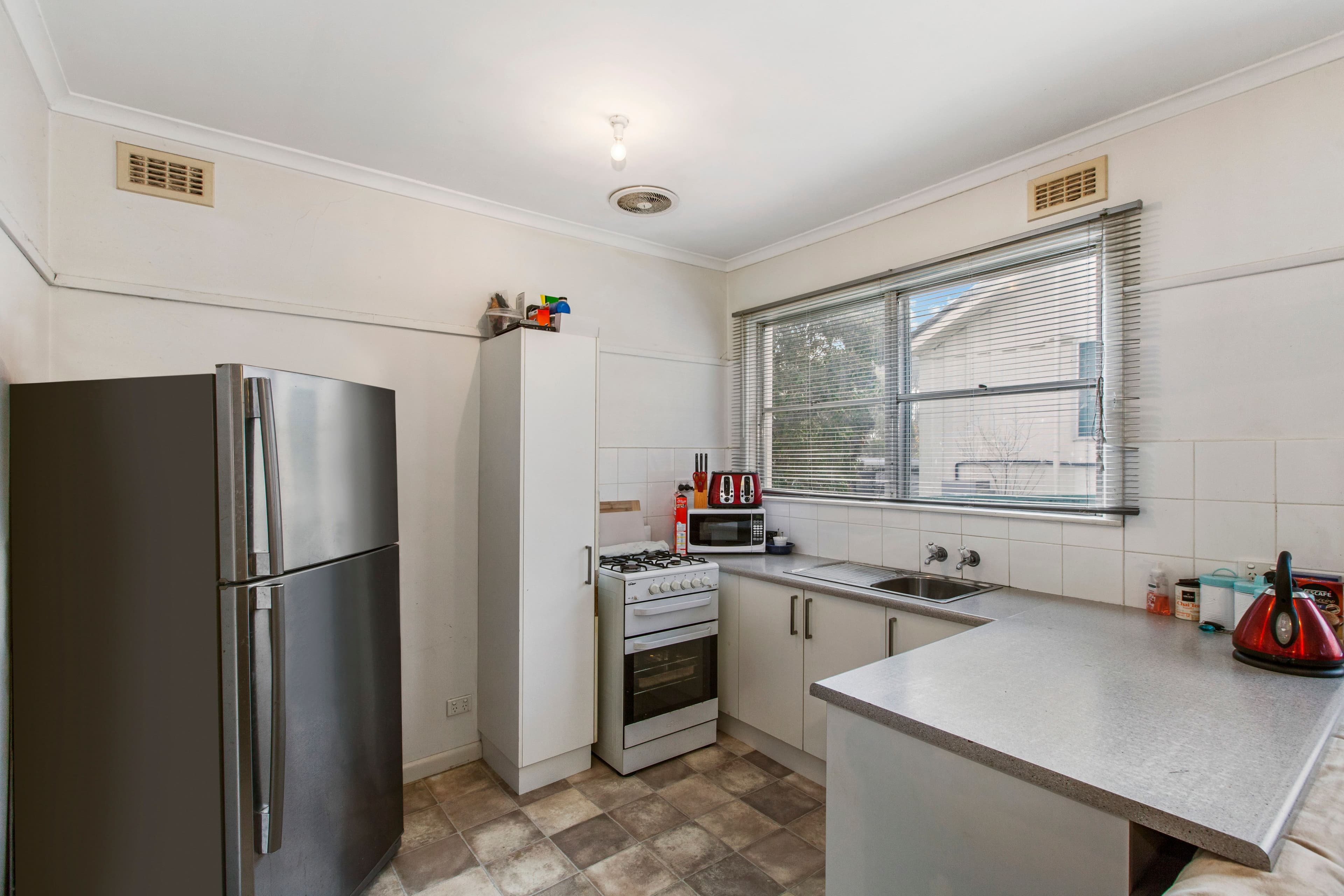 58 Chisholm Crescent, Seymour VIC 3660, Seymour - Thumbnail 4