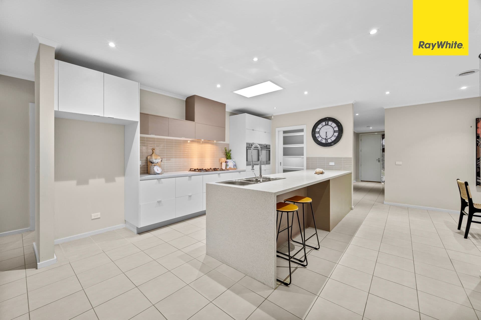 52 Christina Crescent, Kurunjang VIC 3337, Kurunjang - Thumbnail 2