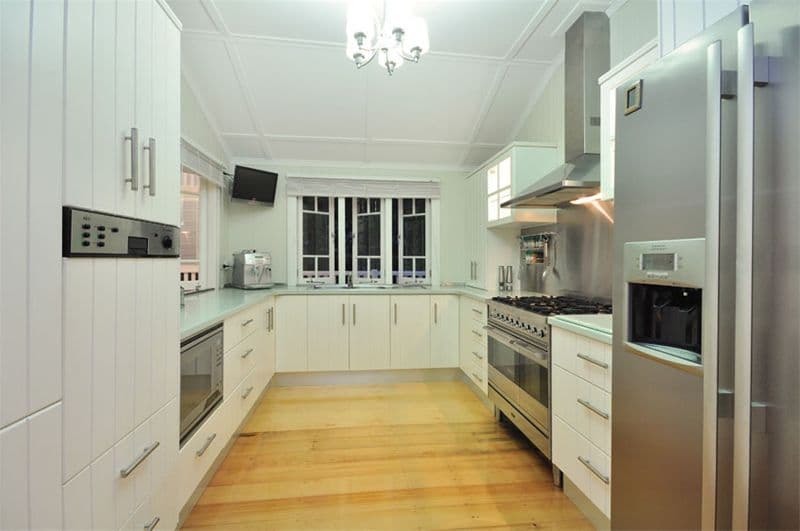 12 London Road, CLAYFIELD QLD 4011, Clayfield - Thumbnail 2