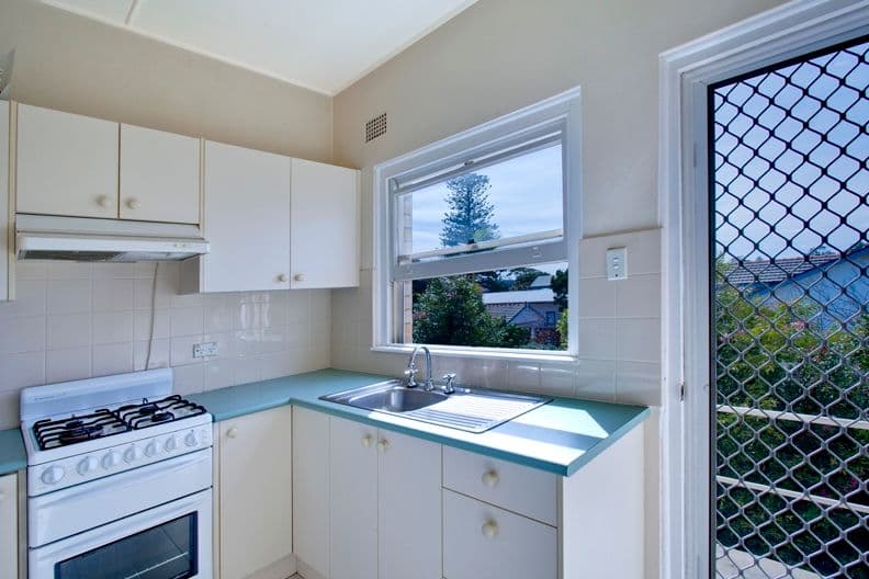 20 Lisle Street, NARRABEEN NSW 2101, Narrabeen - Thumbnail 2