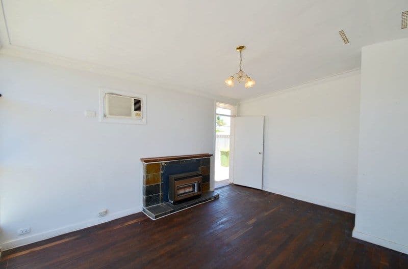 122 Verna Street, Gosnells WA 6110, Gosnells - Thumbnail 4