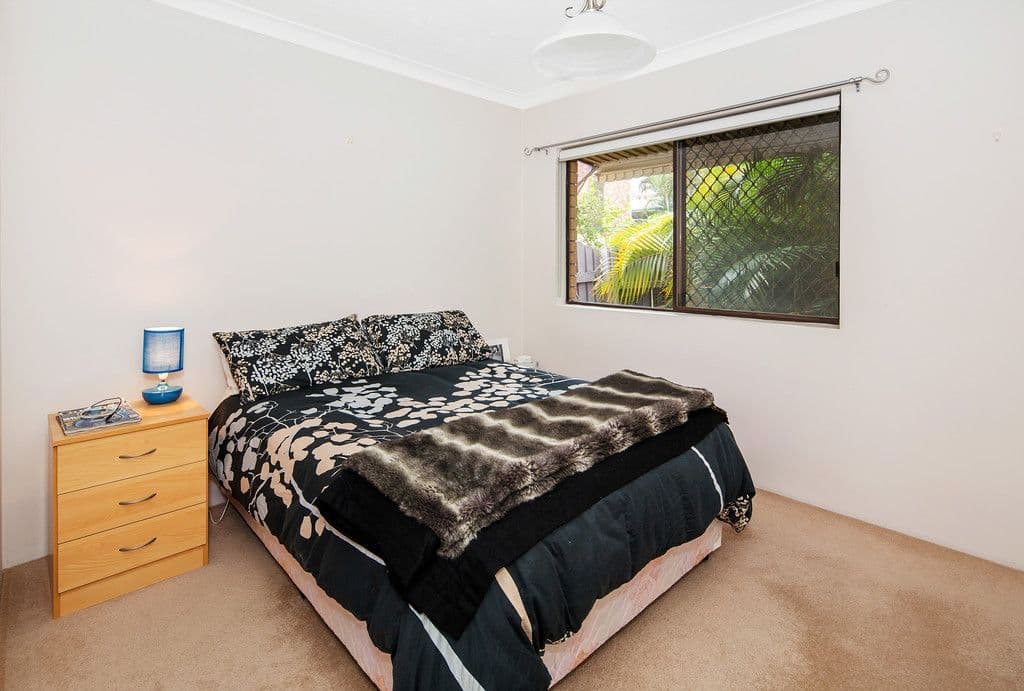 13 Clark Street, Biggera Waters QLD 4216, Biggera Waters - Thumbnail 4