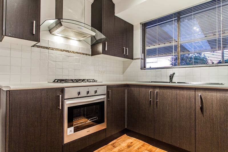 10 Linville Avenue, Cooloongup WA 6168, Cooloongup - Thumbnail 4