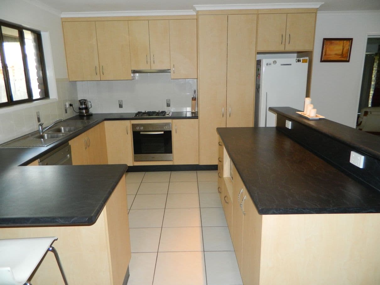 2 Leister Court, BUCASIA QLD 4750, Bucasia - Thumbnail 3