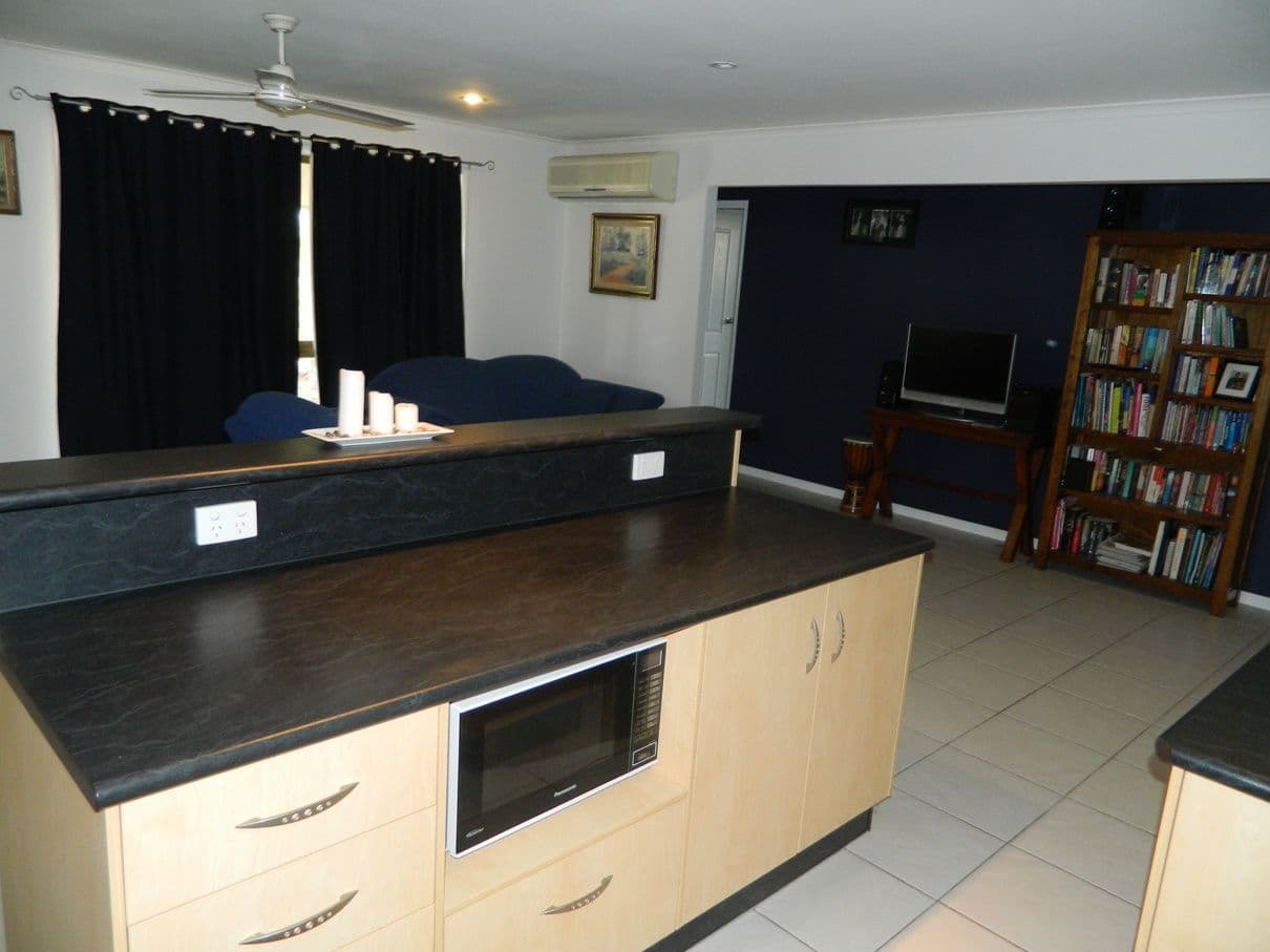 2 Leister Court, BUCASIA QLD 4750, Bucasia - Thumbnail 5