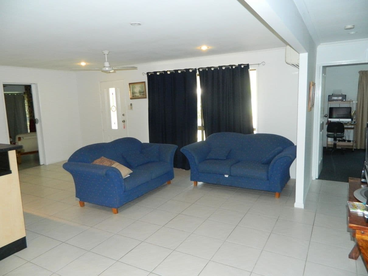2 Leister Court, BUCASIA QLD 4750, Bucasia - Thumbnail 7