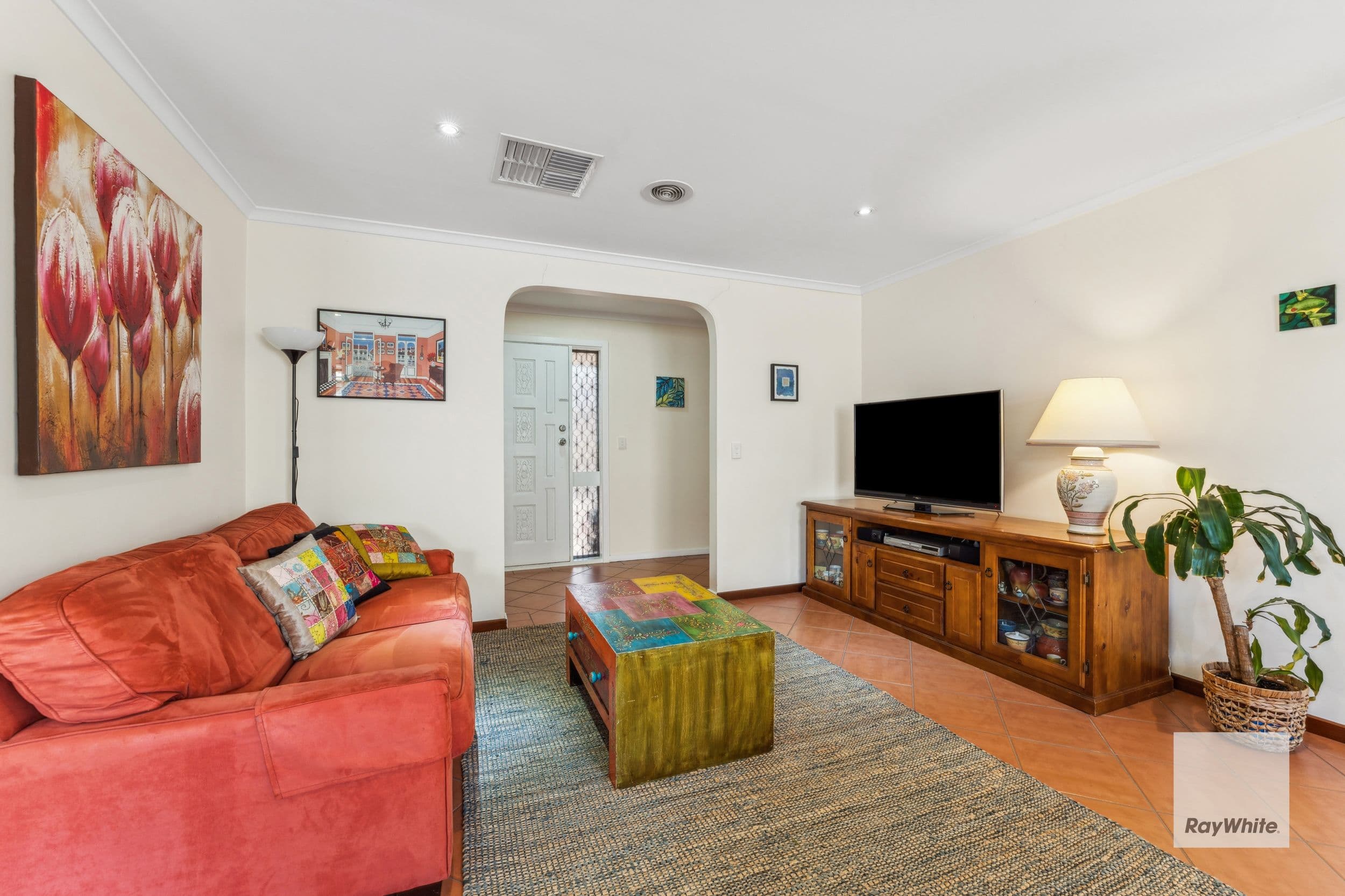 16 Tennyson Drive, Delahey VIC 3037, Delahey - Thumbnail 3