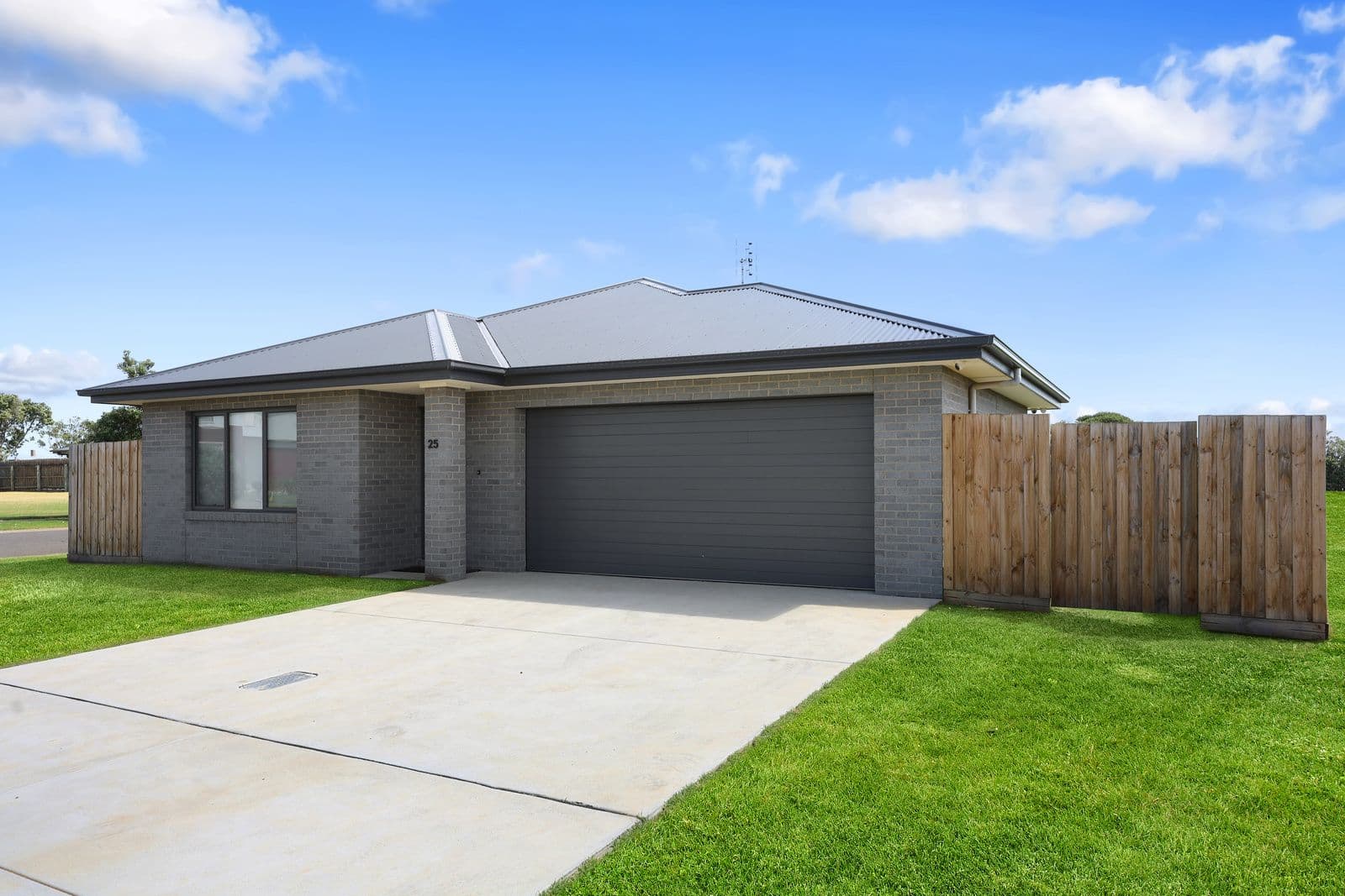 25 Callaway Court, Peterborough VIC 3270, Peterborough - Image 1