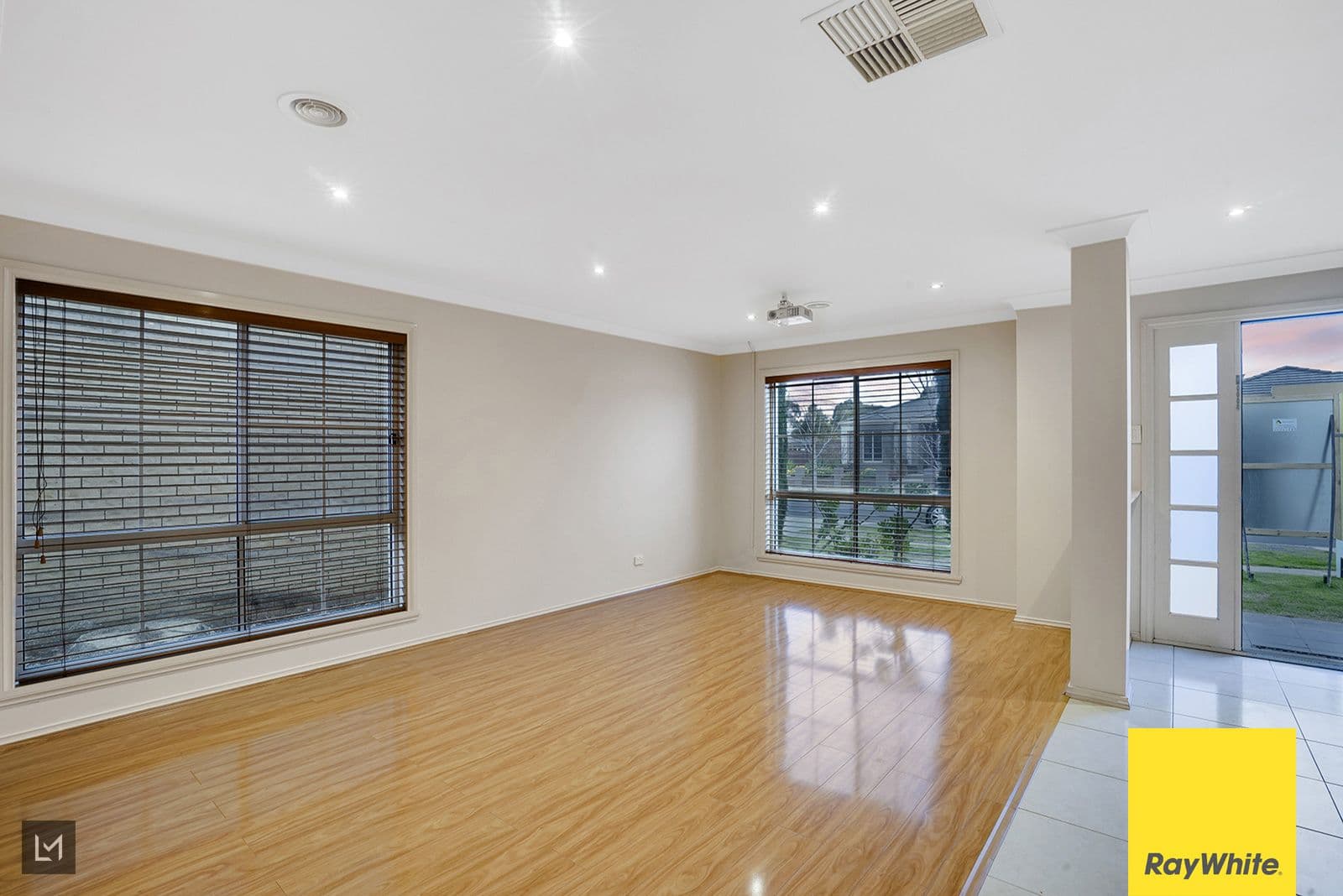50 Rose Grange Boulevard, Tarneit VIC 3029, Tarneit - Thumbnail 2