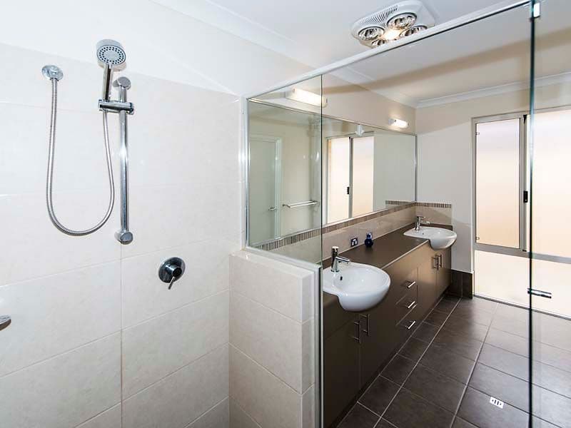 8 Amalfi Way, CANNING VALE WA 6155, Canning Vale - Thumbnail 4