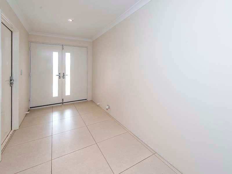 8 Amalfi Way, CANNING VALE WA 6155, Canning Vale - Thumbnail 6