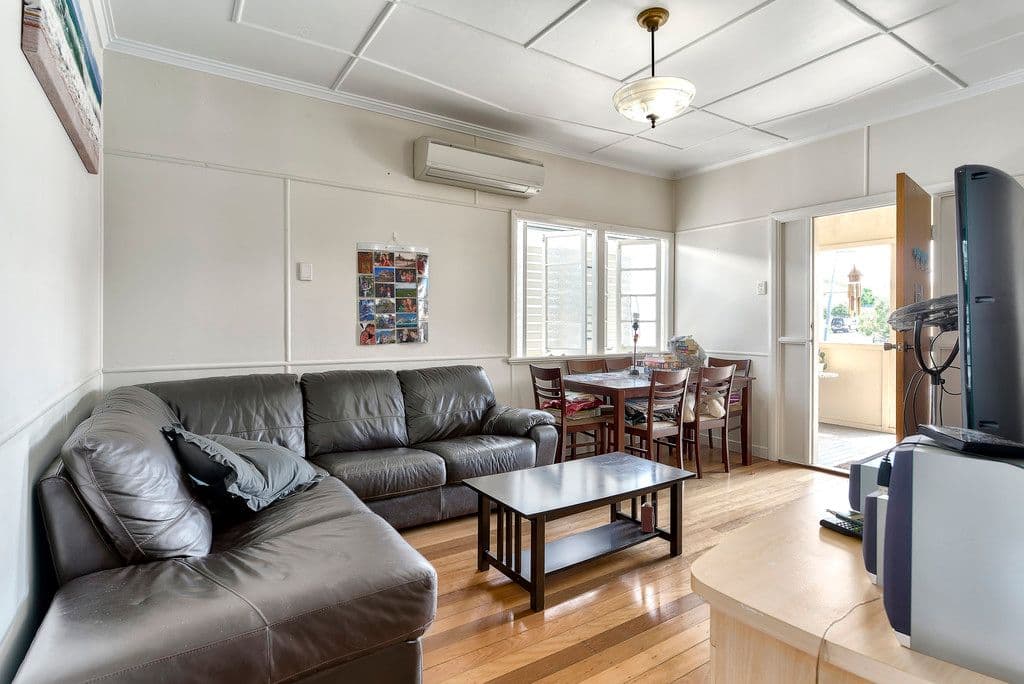 34 Dorothea Street, Cannon Hill QLD 4170, Cannon Hill - Thumbnail 3