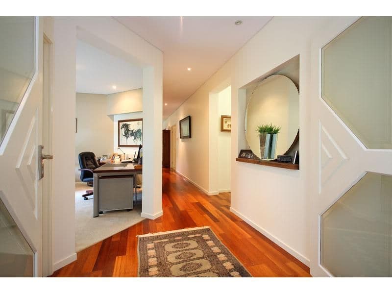 2 Carissa Pl, CHAPEL HILL QLD 4069, Chapel Hill - Thumbnail 7