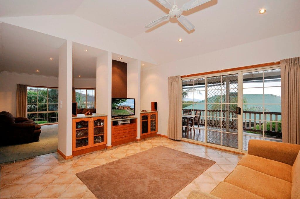 1 OXLEY Court, CHIRNSIDE PARK VIC 3116, Chirnside Park - Thumbnail 5