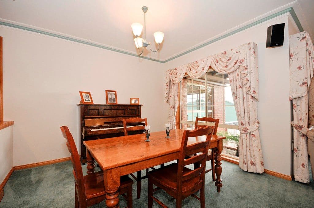 1 OXLEY Court, CHIRNSIDE PARK VIC 3116, Chirnside Park - Thumbnail 6
