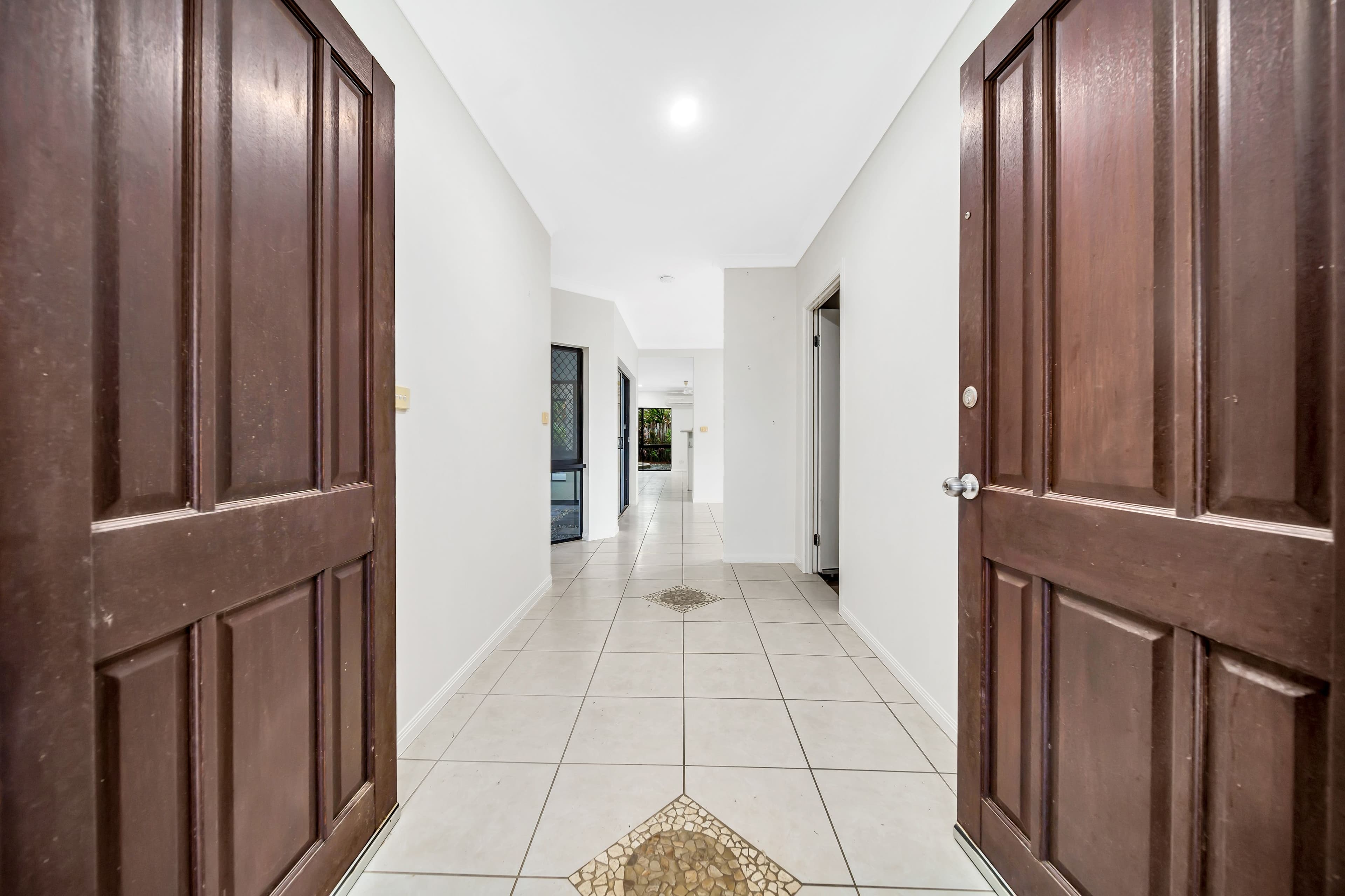 4 Cardamon Street, Mount Sheridan QLD 4868, Mount Sheridan - Thumbnail 5