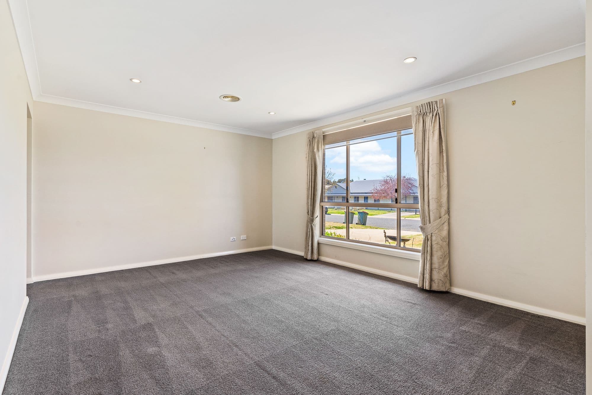 29 Raphael Street, Blayney NSW 2799, Blayney - Thumbnail 5