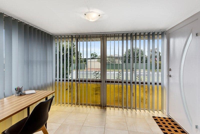 11 Talbot Street, Harristown QLD 4350, Harristown - Thumbnail 2