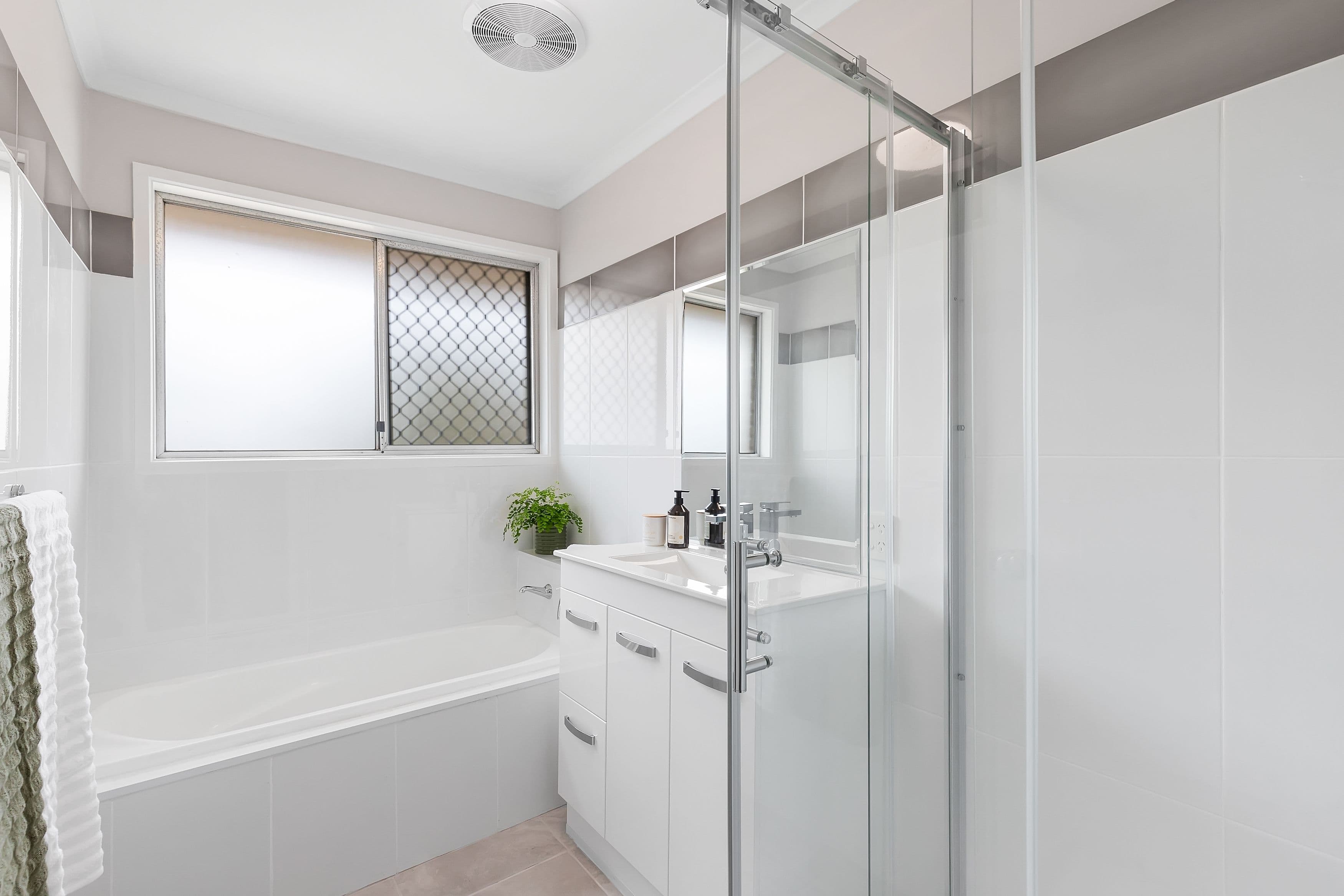 574 Hamilton Road, Chermside West QLD 4032, Chermside West - Thumbnail 7