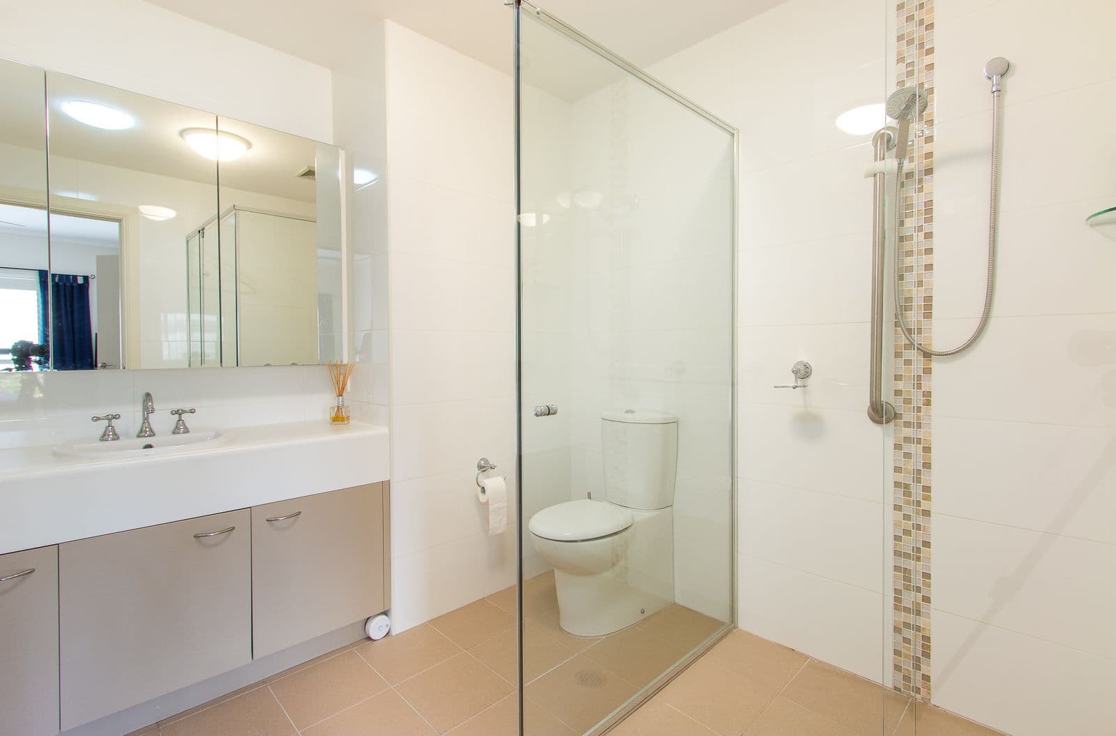 1 The Cove Drive, Fullerton Cove - Thumbnail 8