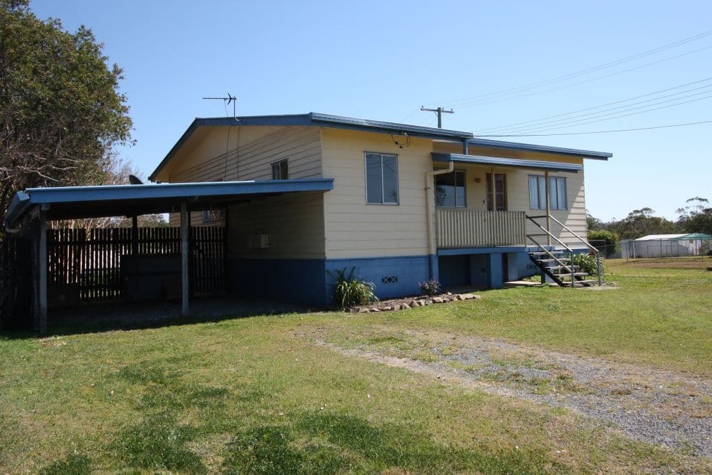 4 Browns Road, VICTORY HEIGHTS QLD 4570, Victory Heights - Image 1