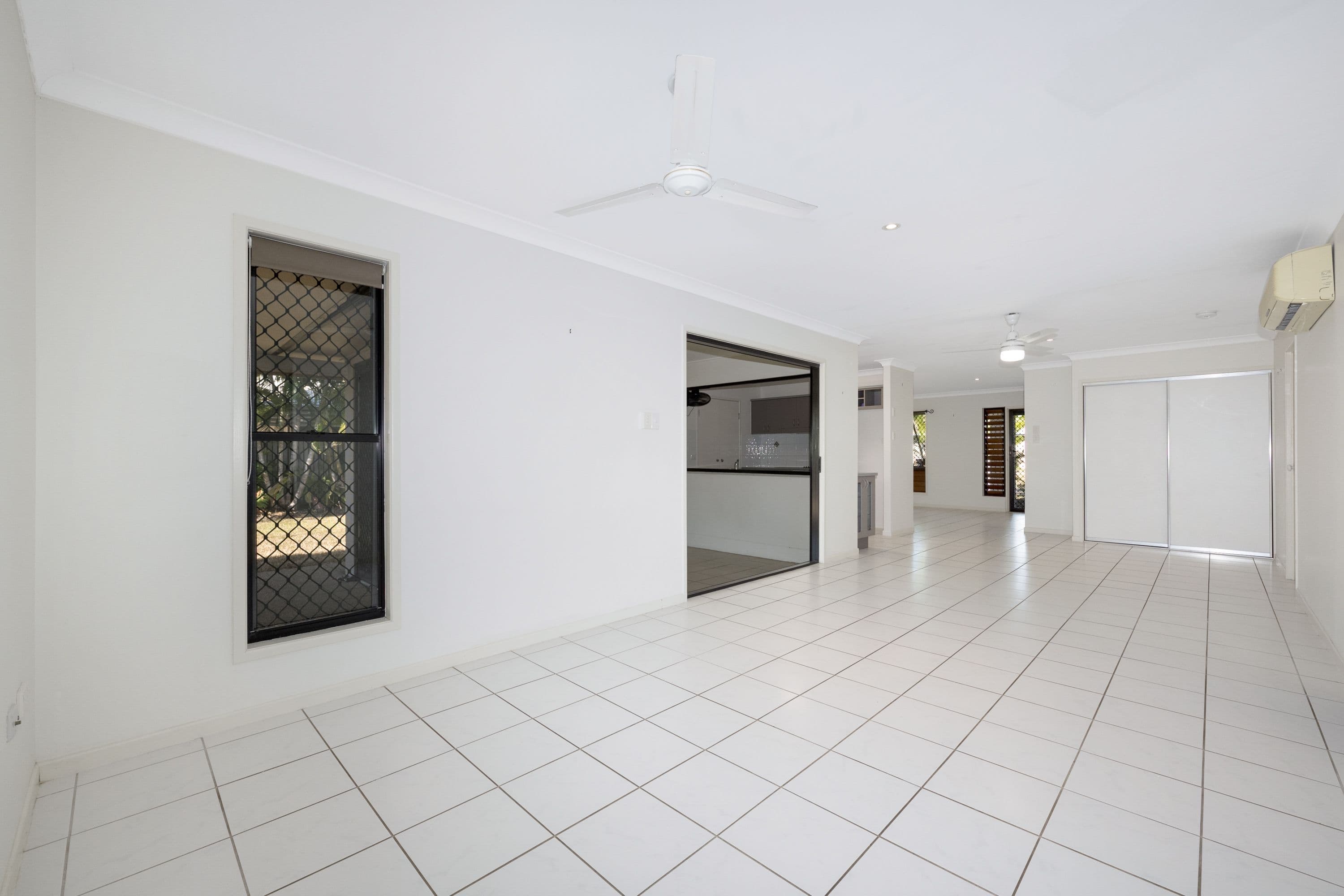 23 Chichester Avenue, Kirwan QLD 4817, Kirwan - Thumbnail 4