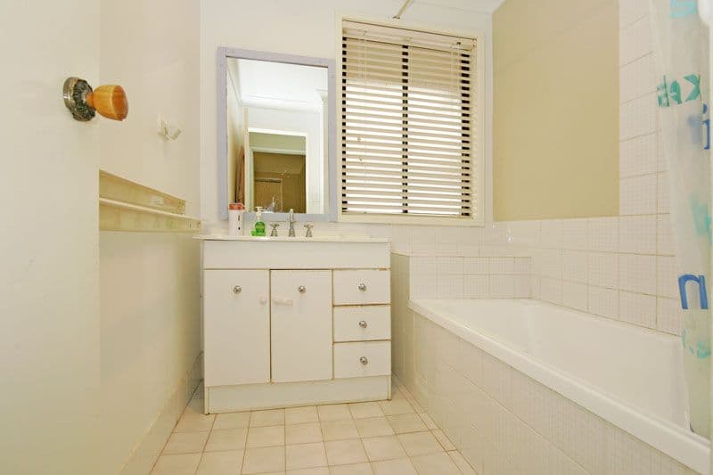 2 Sir Joseph Banks Drive, BATEAU BAY NSW 2261, Bateau Bay - Thumbnail 6