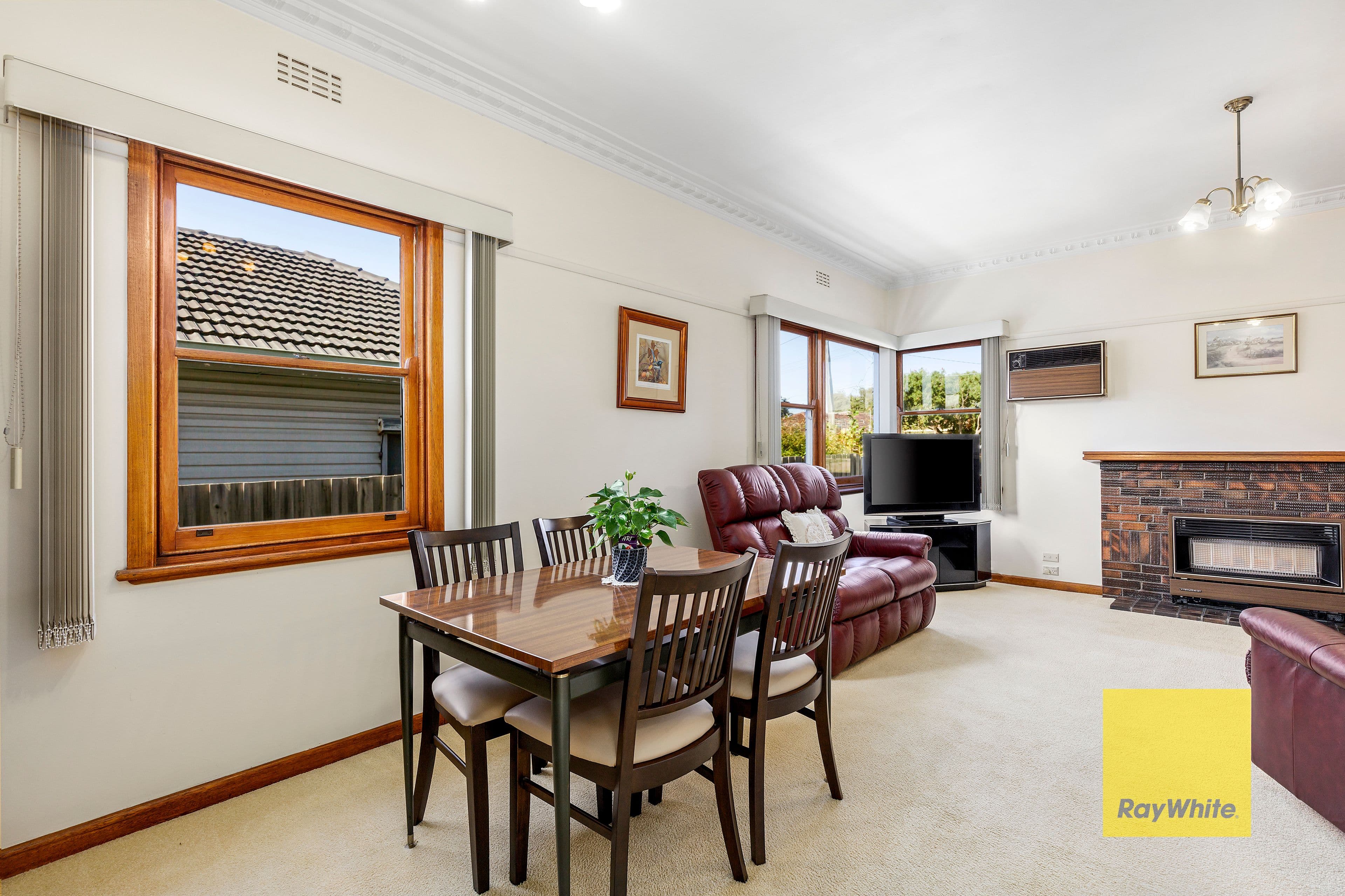 18 Weeroona Avenue, Hamlyn Heights VIC 3215, Hamlyn Heights - Thumbnail 3