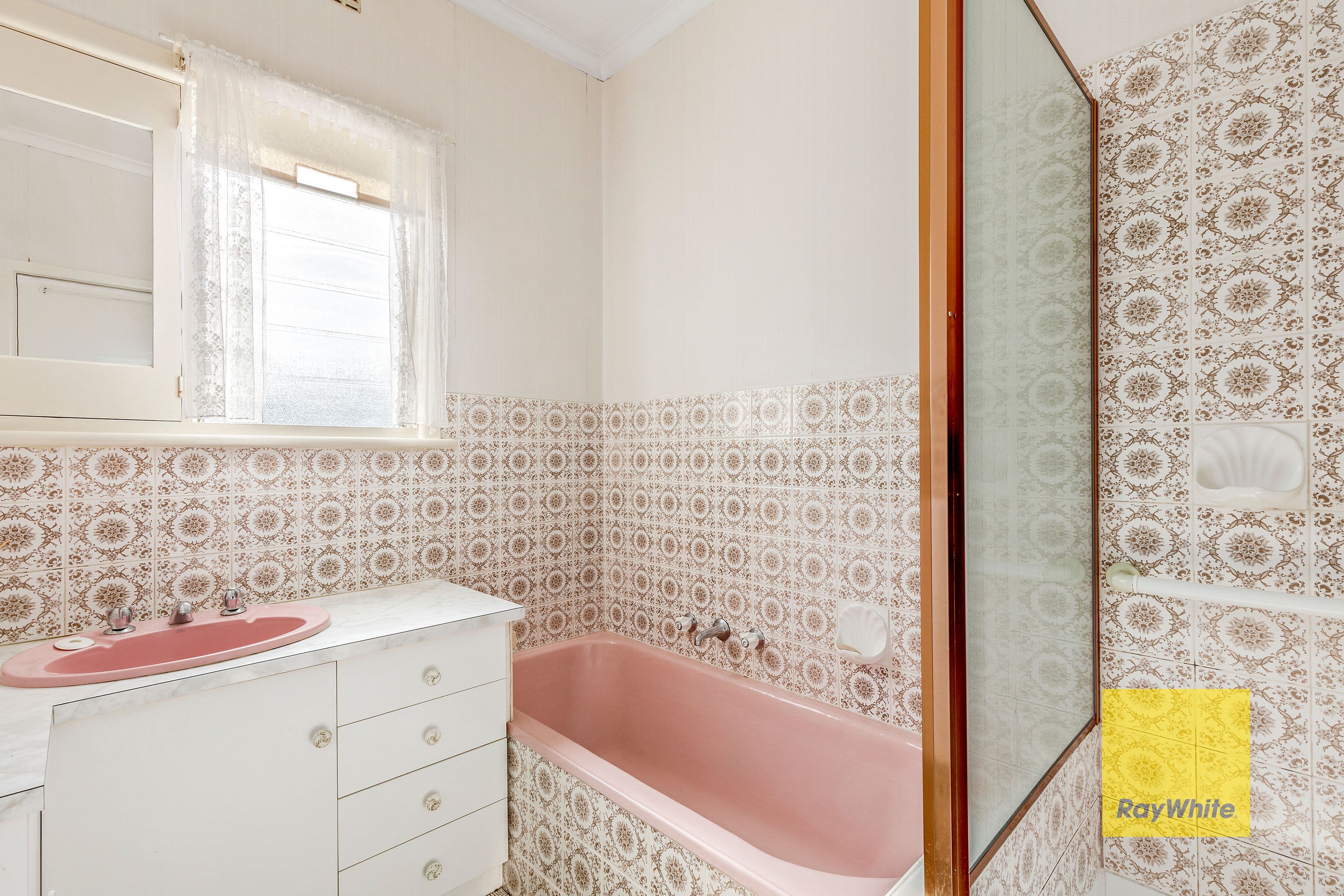 18 Weeroona Avenue, Hamlyn Heights VIC 3215, Hamlyn Heights - Thumbnail 7