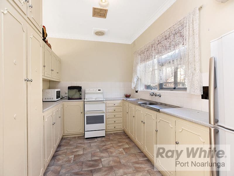 Unit 2, 25 Taunton Parade, Christies Beach SA 5165, Christies Beach - Thumbnail 2