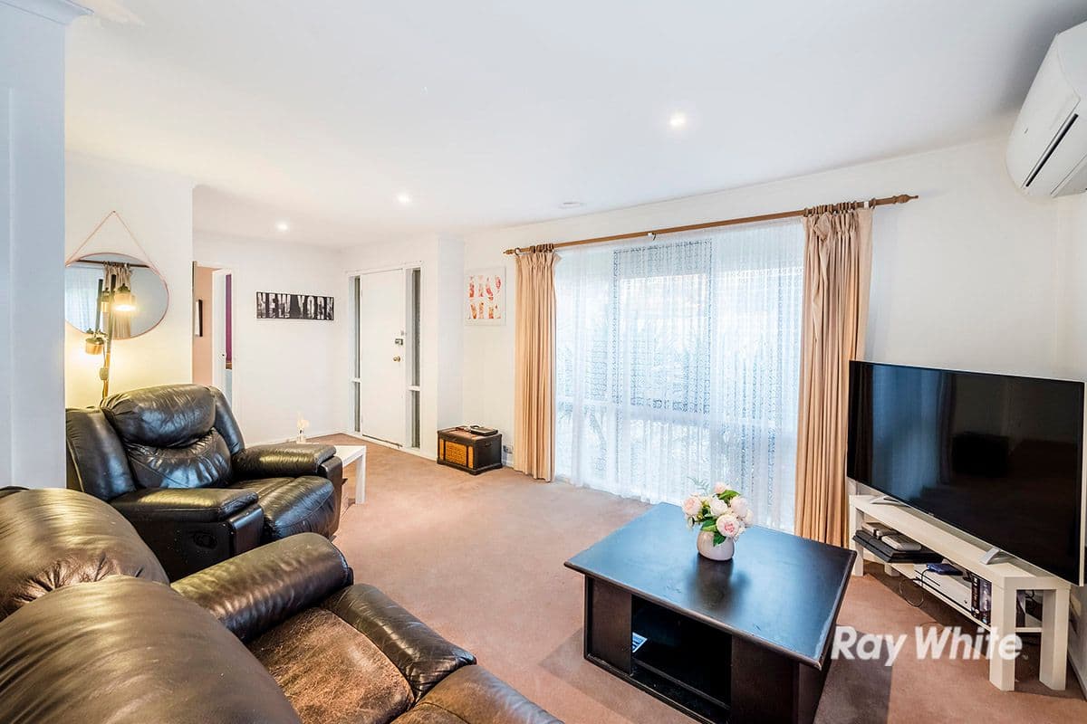1 Walnut Court, Cranbourne North VIC 3977, Cranbourne North - Thumbnail 4