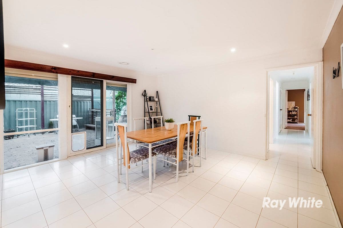 1 Walnut Court, Cranbourne North VIC 3977, Cranbourne North - Thumbnail 6